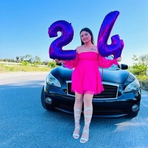 Meet your Posher, Eva